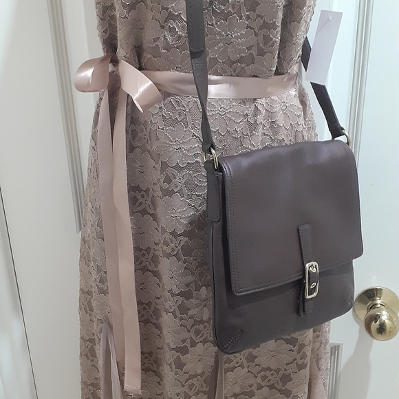 Coach - Picture 7 of 9